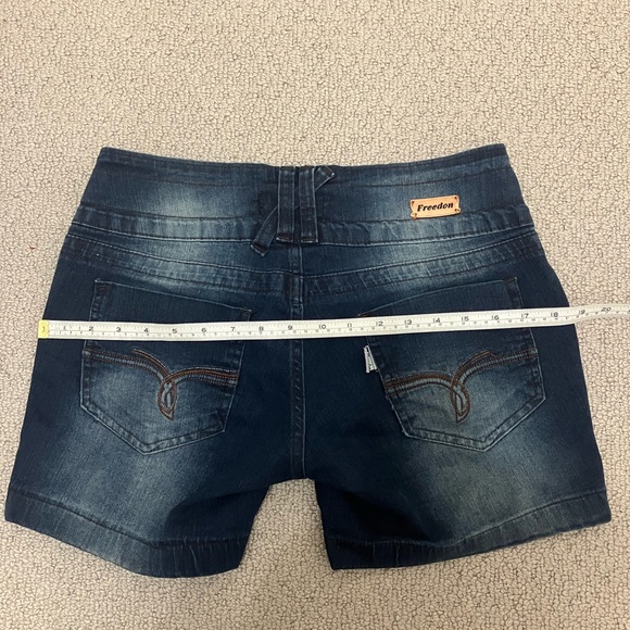 Studded Jean Shorts Size S/M - Picture 5 of 8